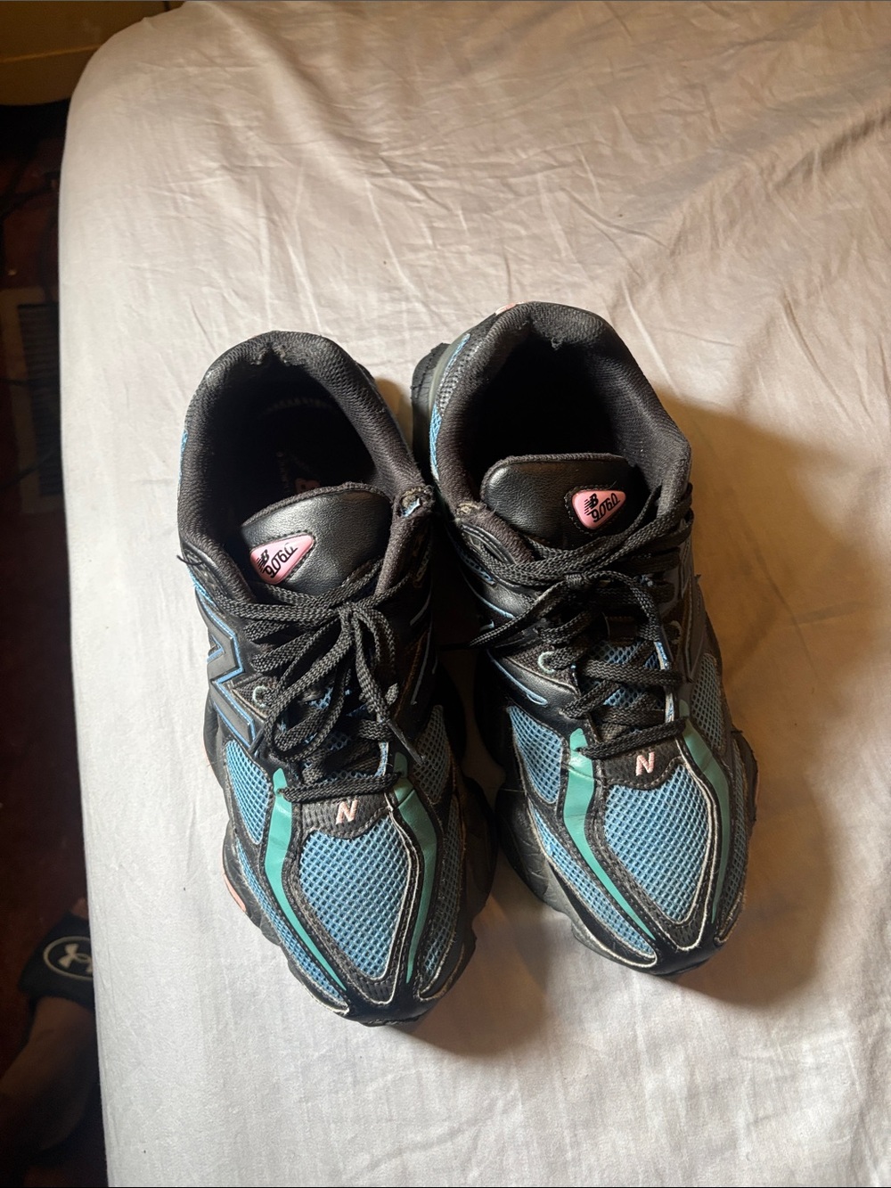 New Balance Teal & Black Women's Athletic Sneakers